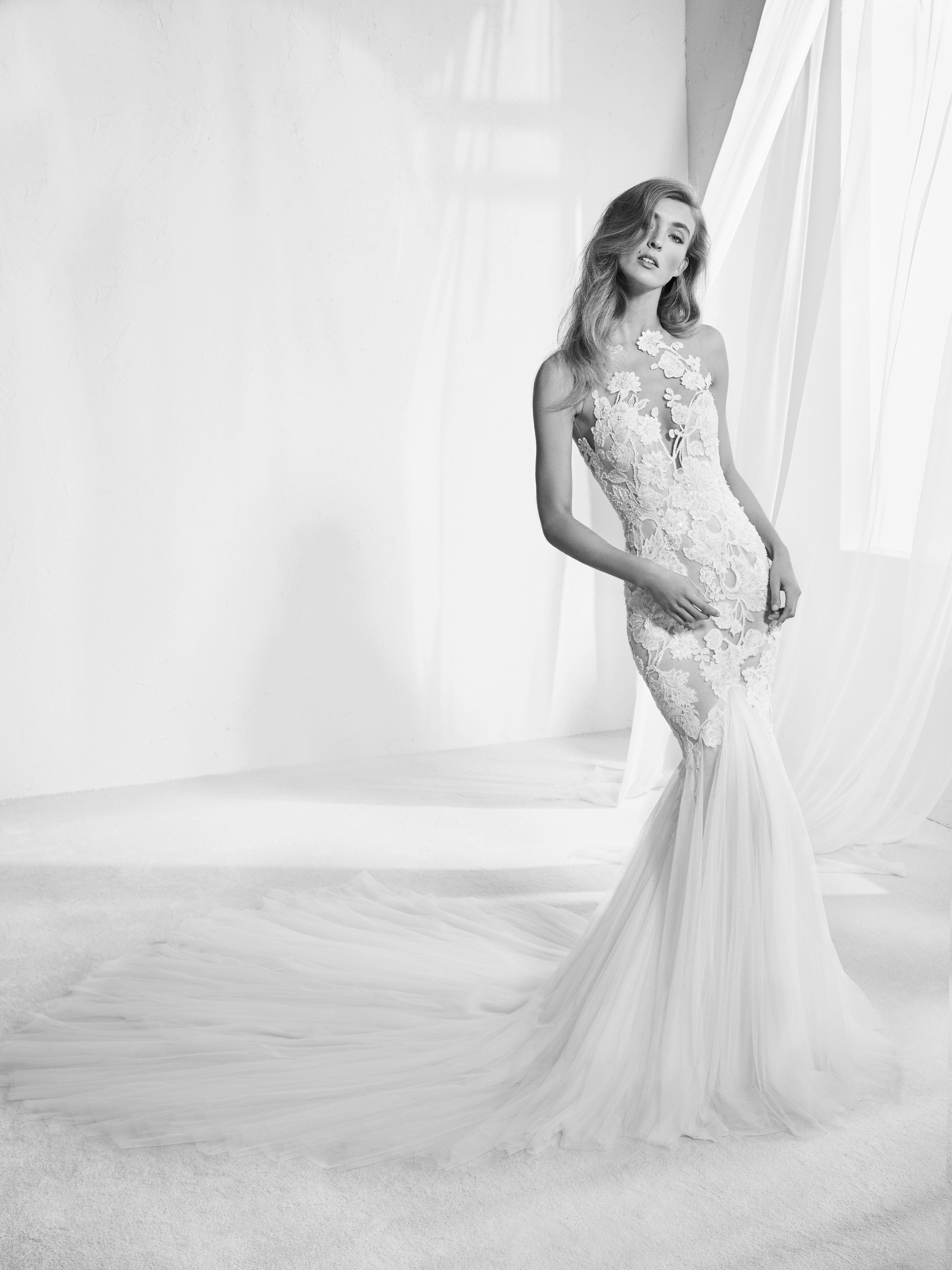 Raen by Atelier Pronovias 