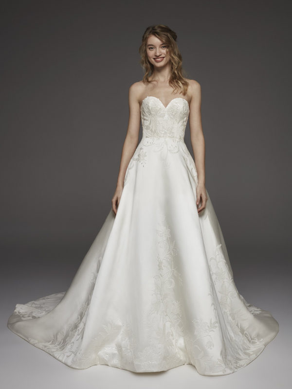 Hela by Atelier Pronovias