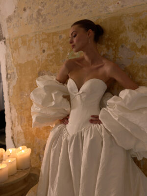 Isabella by Eden Aharon