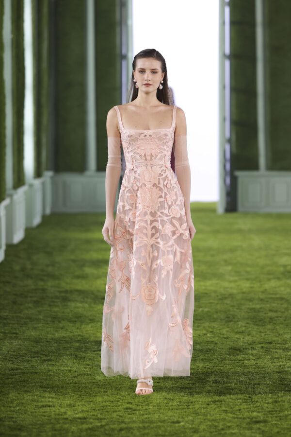 052 by Georges Hobeika