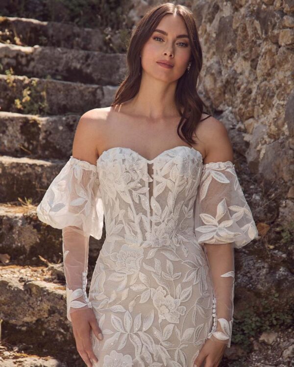 Bela by Calla Blanche