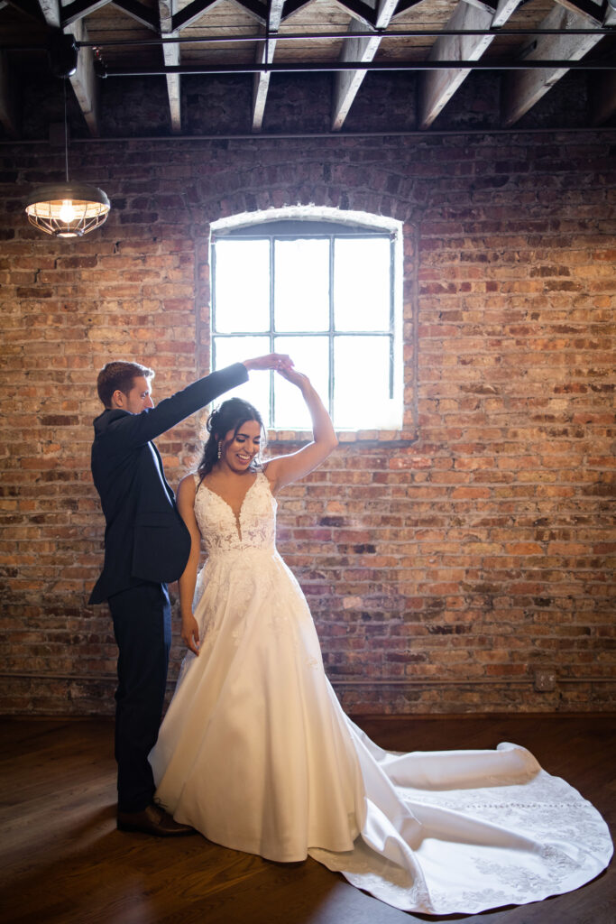 Editors-Favorites-Chicago-Wedding-Photographer-Lauren-Ashley-Studios-Haight-Elgin-Wedding-9-683x1024